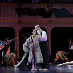 O czym jest opera Carmen? Zaskakująca fabuła i emocje miłości