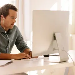 Jak stworzyć profesjonalny podkład pod tekstem: kompletny poradnik twórcy