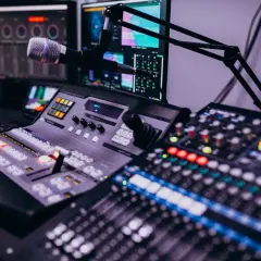 Co to jest mastering? Kluczowy etap produkcji muzycznej