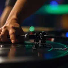 5 technik scratch, które każdy DJ powinien opanować: oto poradnik