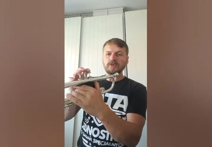 Podstawy gry na trąbce dla początkujących - pierwsze nuty i ćwiczenia