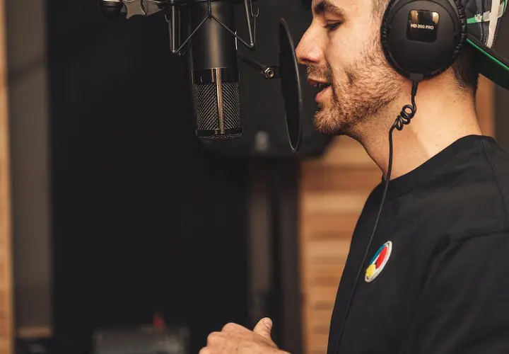 Jak nagrać dobry podcast o muzyce? Poradnik krok po kroku