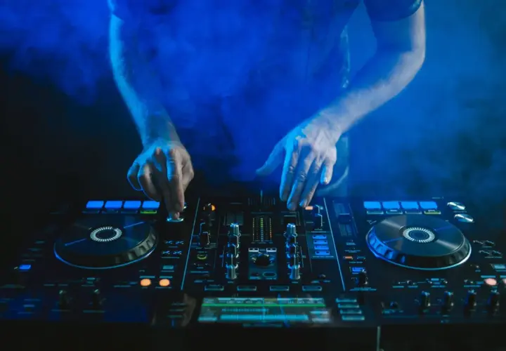 10 najpopularniejszych polskich DJ-ów muzyki klubowej