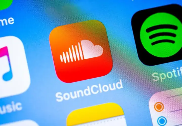 Spotify czy SoundCloud: Która platforma muzyczna jest lepsza?