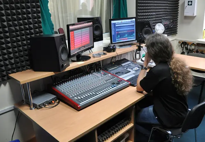 ZDZ Realizacja Dźwięku: Kompletny Program Kształcenia Audio