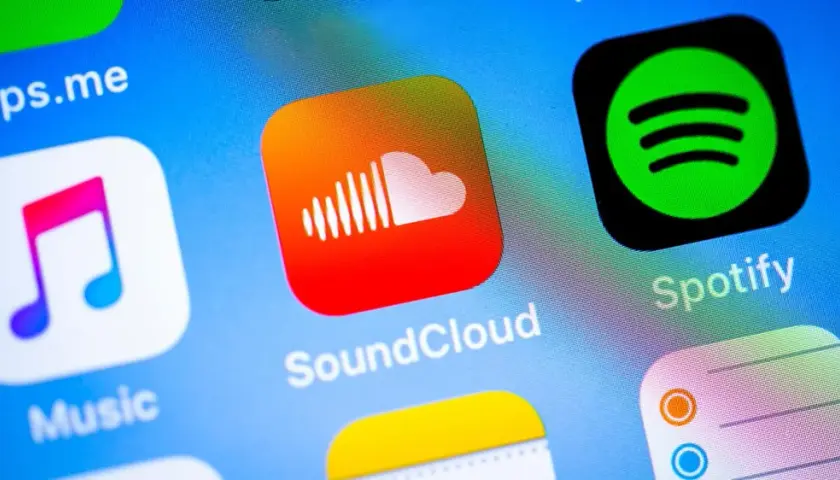 Spotify czy SoundCloud: Która platforma muzyczna jest lepsza?