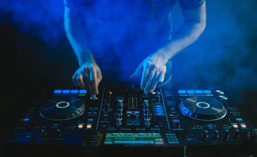 10 najpopularniejszych polskich DJ-ów muzyki klubowej