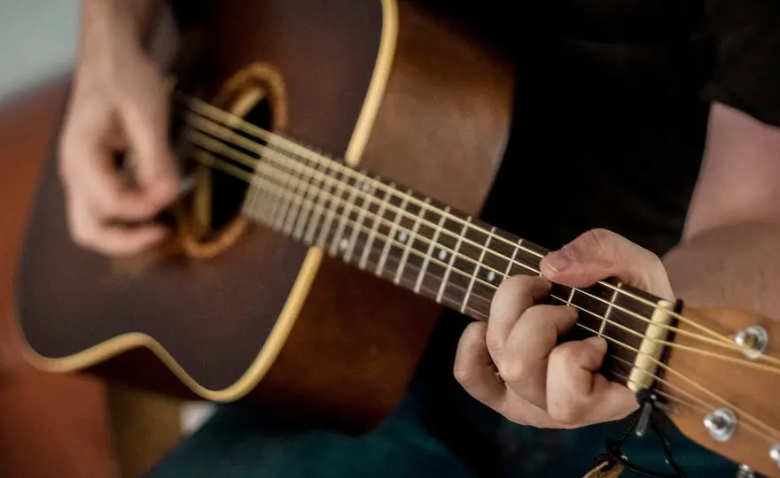 TOP 10 najdroższych gitar akustycznych na świecie