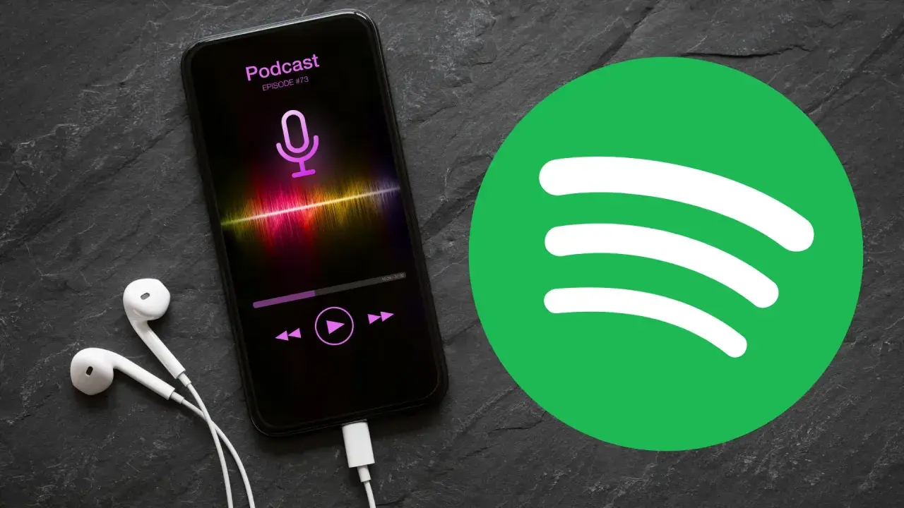 Słuchawki i smartfon z aplikacją do podcastów na tle logo Spotify. Idealny zestaw do słuchania ulubionych audycji.