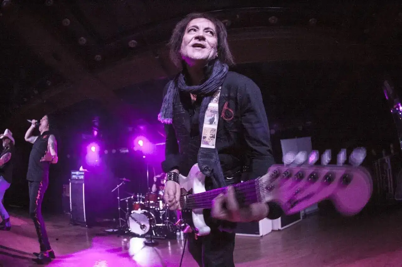 Zdjęcie 7 fascynujących faktów o legendarnym gitarzyście Jake E. Lee!